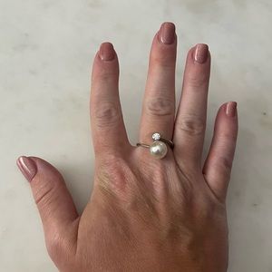 💕 Sterling silver 925 pearl and cubic zirconia ring